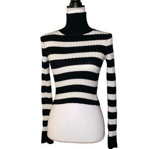 New Altar’d State Striped Black White Mock Neck Cropped Sweater Small Women’s
